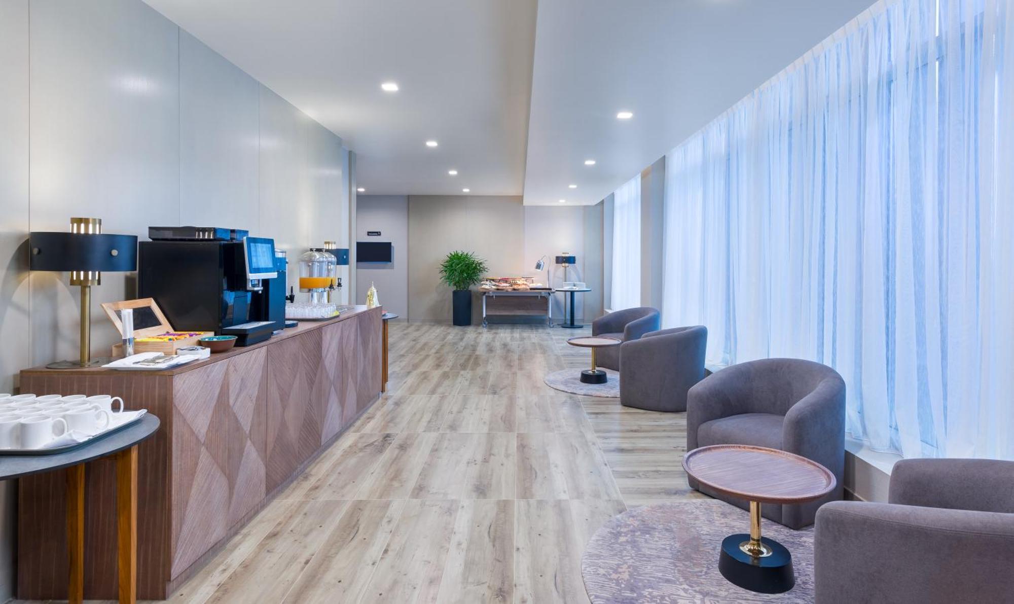 Intercityhotel Bawshar Masqat Buitenkant foto
