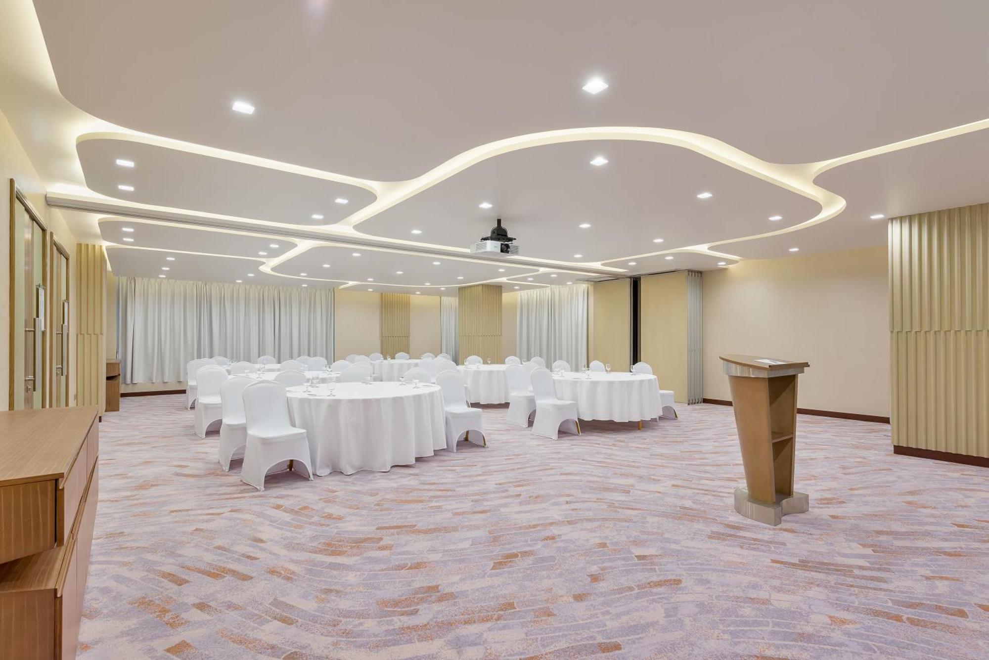 Intercityhotel Bawshar Masqat Buitenkant foto