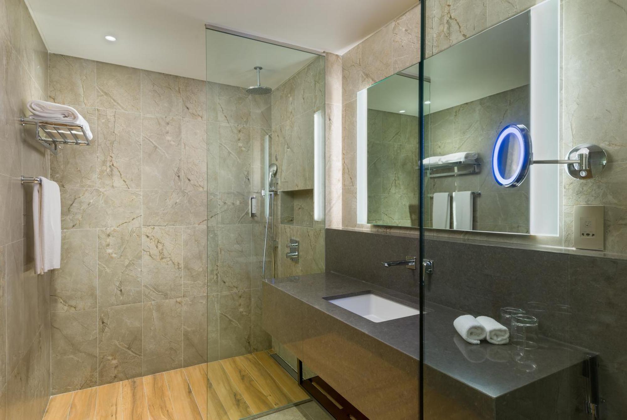 Intercityhotel Bawshar Masqat Buitenkant foto